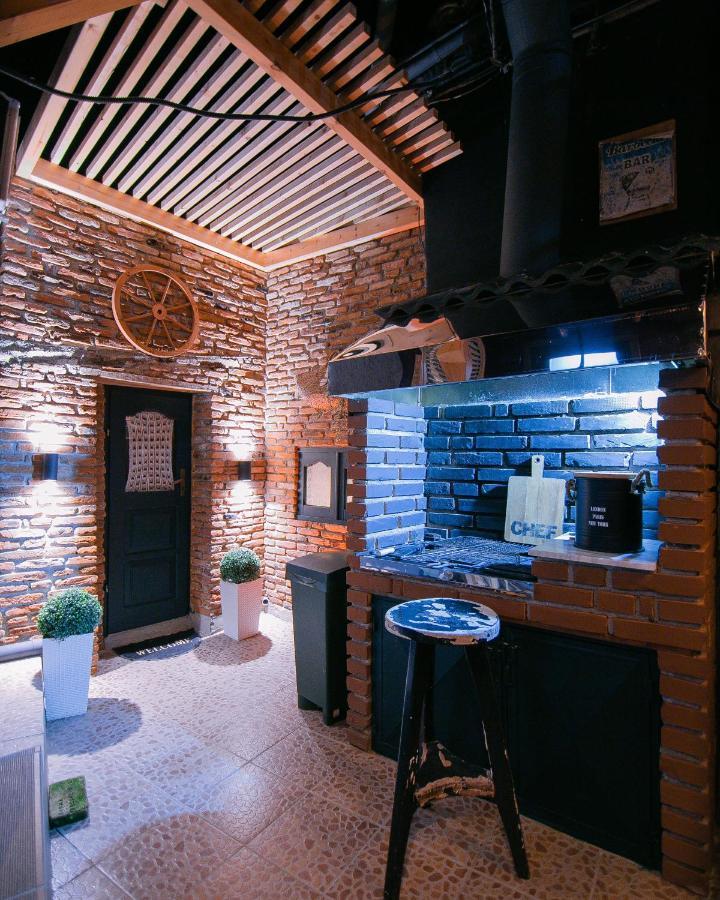 Villa Elezi Korce Exterior foto