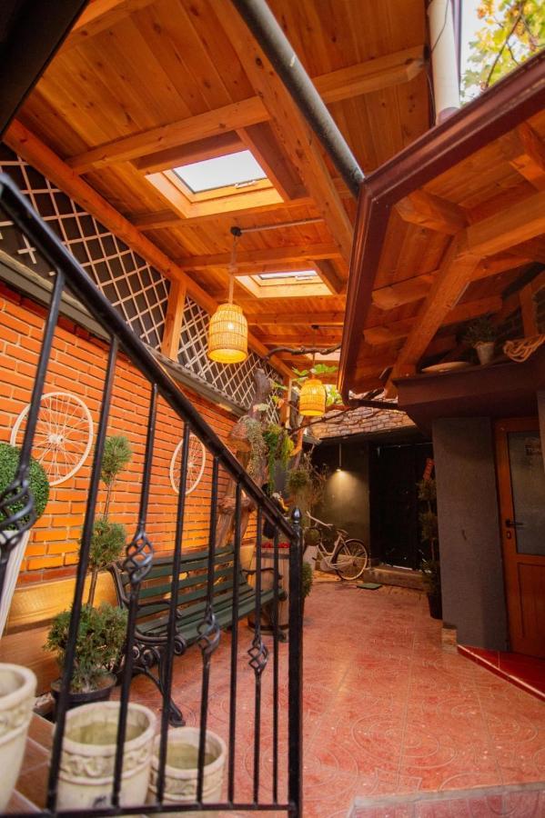 Villa Elezi Korce Exterior foto