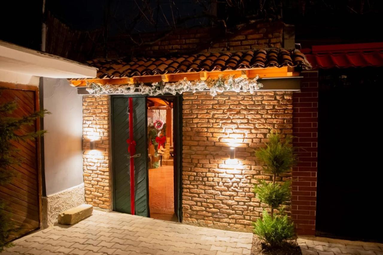 Villa Elezi Korce Exterior foto
